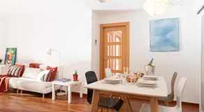 Lets Holidays BIG TERRACE APARTMENT IN BARCELONA - Image 3