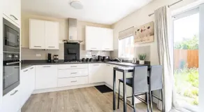 Modern 3-Bedroom Retreat Near Monmouth Castle - Sleeps 6 - Free Parking & WiFi - Image 2