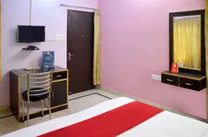 Hotel Parag Inn - Image 5