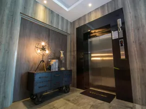 INDRA HOTEL - BOUTIQUE SUITES - Image 4