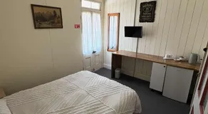 The Hideaway Hotel - Image 3