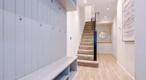 Spring Mount - 3 Bedrooms - Close to Convention Centre - Image 4