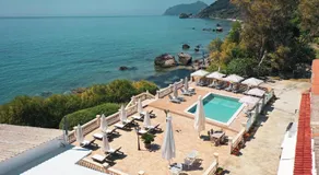 Kostas Beach Apartments - Image 3