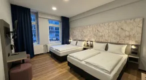 Nivara Hotel - Image 2