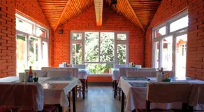 Hotel Melungtse & Apartment - Image 5