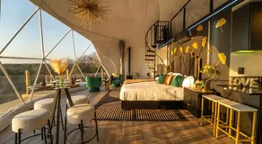 Deluxe Stargazer Dome Retreat in Stunning Nature - Image 3