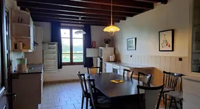 Comfortable holiday home with spacious garden - Image 3