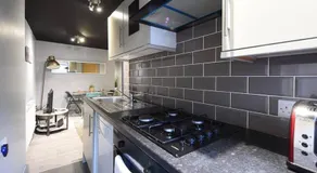 Back Turner Townhouse - Image 3