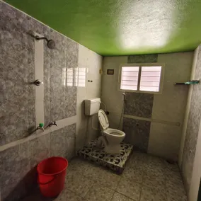 Square Dormitory  Stays - Image 5