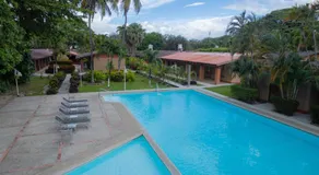 Hotel Las Espuelas, Bar & Restaurant - Image 2