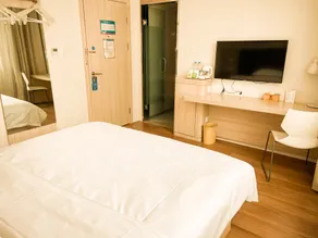 Hanting Hotel Liuan Huoshan Xintiandi Plaza - Image 5
