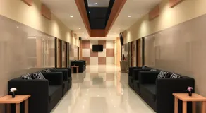 LCR HOTEL - Image 2