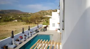 Kotinos Luxury Suites - Image 5