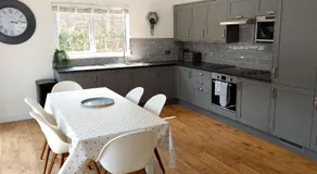 Apple Lodge - Image 3