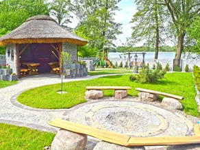 A Luxury Home On The Shore Of The Lake - Image 4