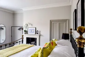 42 is the Answer- Stunning York townhouse appearing on TV Holiday Home Show - Image 4