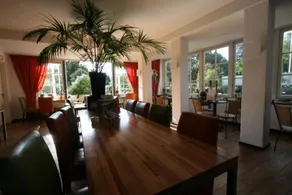Erg Leuk! Hotel Lunchroom Bed and Breakfast - Image 1
