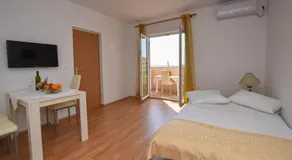 Apartments Zakarija - Image 2