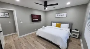 The Silver Bungalow - Image 2