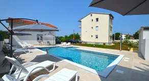 Joly Apartments - Image 2