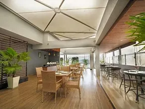The Pommels Business Hotel - Image 2