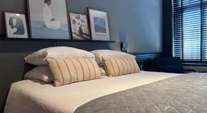 Hotel chic room - Image 2