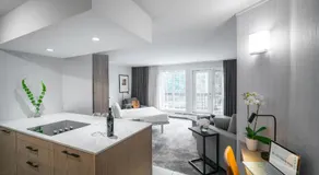 Lake Louise Inn - Image 3