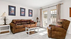 Moose Meadows- Near the airport, centrally located - Image 2