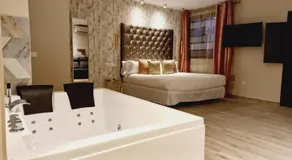 Airen Suites - Image 5