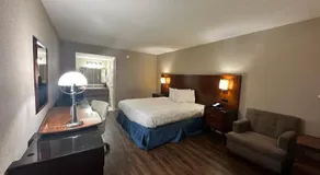 Gateway Hotel - Image 5