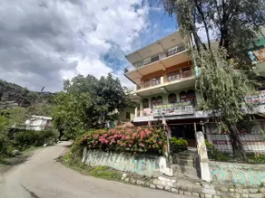 Hotel O Dp Bar - Image 5