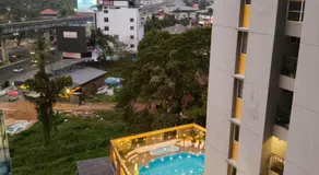 88 3 bhk Near lulumall - Image 5