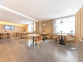 Country Inn & Suites by Radisson Lanzhou Lanzhou University 1st Hospital Wulipu Metro Station - Image 2