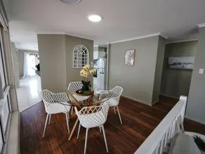 waterfront Cosy Getaway - Image 3