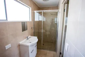 Tropicana Motel - Image 2