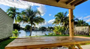 Lakefront Vacation Home - Sleeps 8 - Image 3