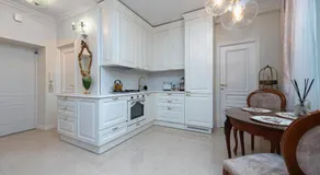 Elegant Old Town Apartment with Terrace & Parking - Image 5