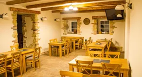 Restaurace & Penzion U Tří Jasanů - Image 4