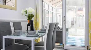 E&E's House - Image 2