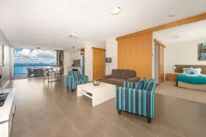 1 Helles Point Apartment 4502 - Image 2