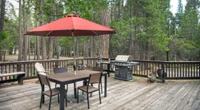Rosenberg's Creekside Cabin - Image 4