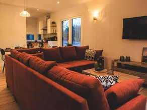 Modern holiday home with infrared sauna - Image 2