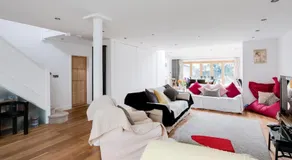Harbourways Emsworth, Pet Friendly Coastal Retreat, Contractors & Leisure, Free Parking, Walk to Pubs - Image 2