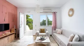 Remvi house. Sea and mountains view. - Image 2