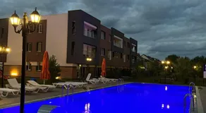 Isa Residence - Otopeni Airport & Therme I Libertatii Gardens - free pool facilities - Image 3
