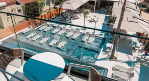 Ksamil Central Park Hotel - Image 4
