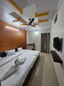 Hotel Maharaja Path - Image 5