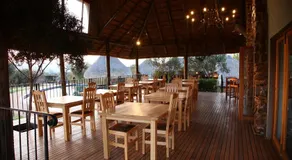 Tidimalo Lodge - Image 5