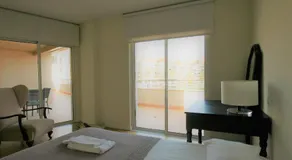 Modern Apartment in Luxurious Condominium - Image 2