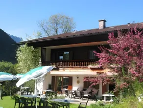 Hotel & Chalets Lampllehen - Image 4